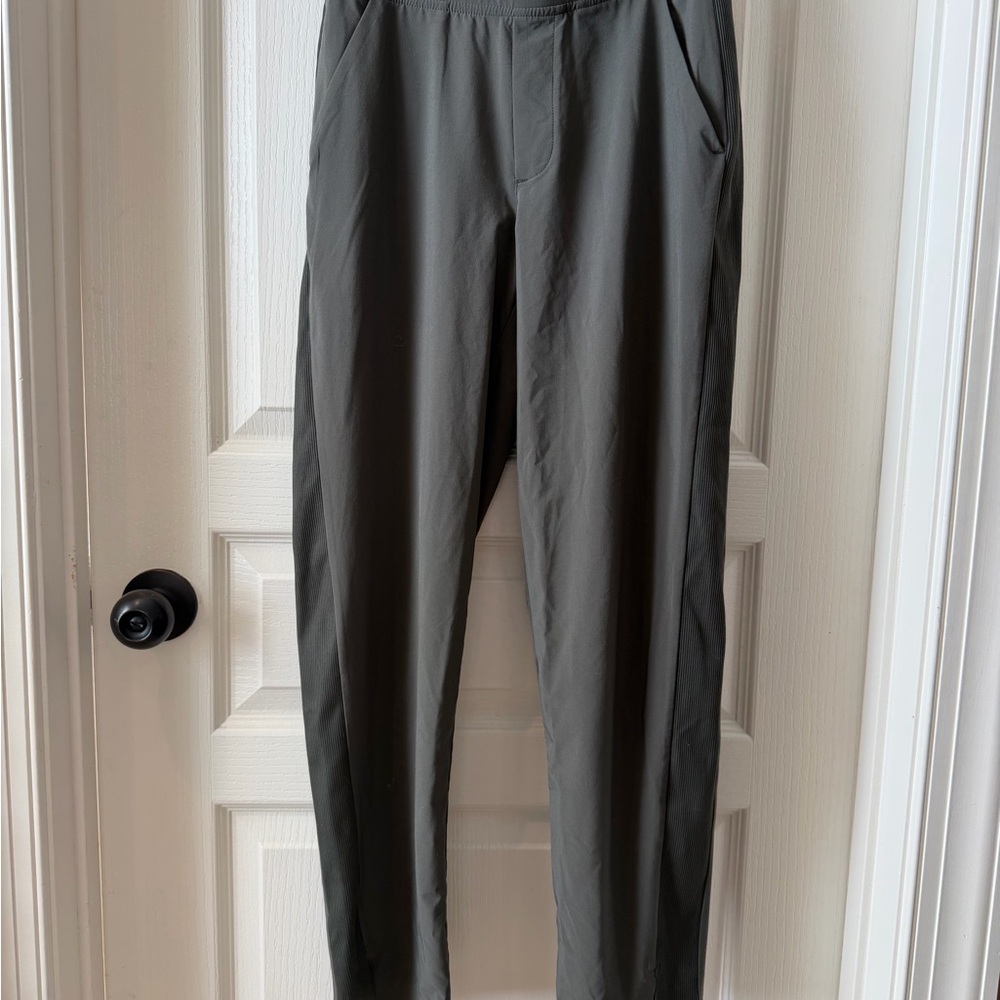 Athleta Women's Gray Ankle Pants